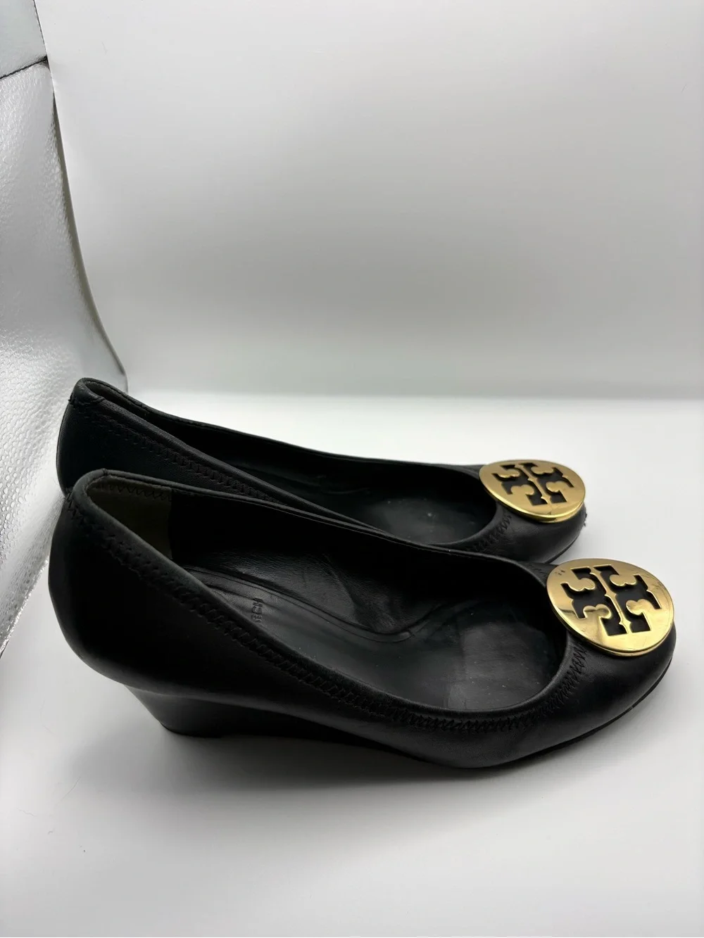 Tory Burch Black Leather Heels with Gold Logo Medallion
